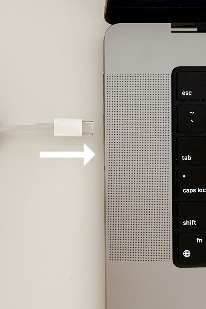 Connect usb to lightning adaptor to macbook