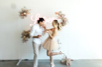 11_Lover_Booth_Stock