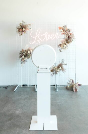 12_Lover_Aura_Booth_Stock