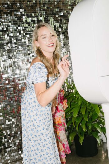 13_Electric_Guac_Booth_Stock