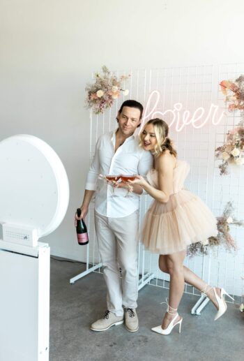 3_Lover_Aura_Booth_Stock