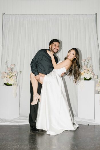 47_Wildflower_Wedding_Booth_Stock