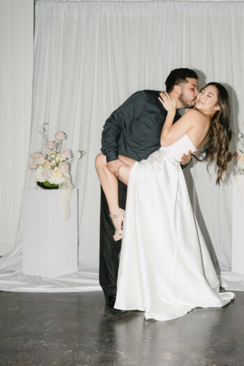 48_Wildflower_Wedding_Booth_Stock