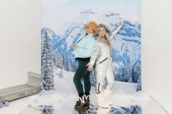 10_APRES_Models_Booth_Stock