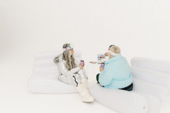 28_APRES_Models_Booth_Stock
