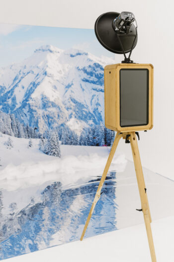 2_APRES_Icon_Booth_Stock