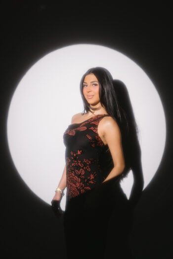 13_Gloss_Booth_Stock