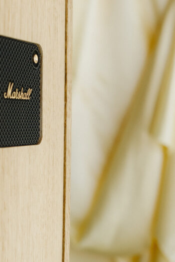 1_Melt_Icon_Booth_Stock
