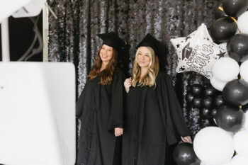 5_GRAD_Bonus_Booth_Stock