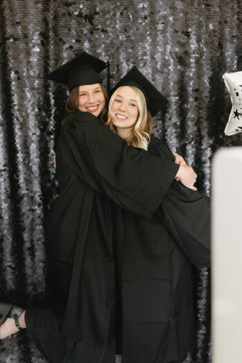 7_GRAD_Bonus_Booth_Stock