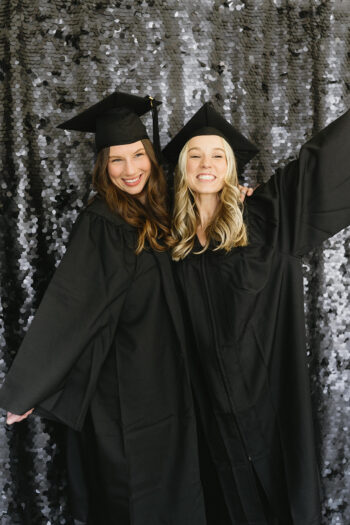 9_GRAD_Bonus_Booth_Stock