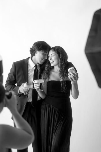 24_Glam_Portrait_Roaming_Booth_Stock