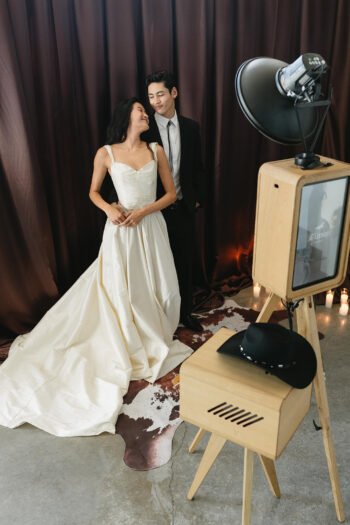 11_Western_Rich_Icon_Booth_Stock