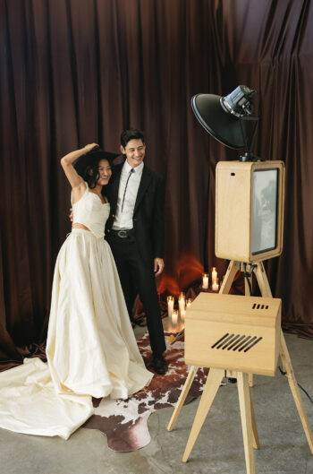 22_Western_Rich_Icon_Booth_Stock