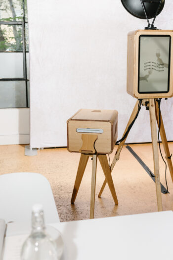 2_Dinner with Friends_Icon_Booth_Stock