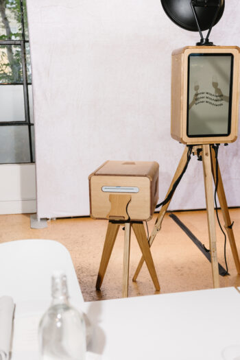 3_Dinner with Friends_Icon_Booth_Stock