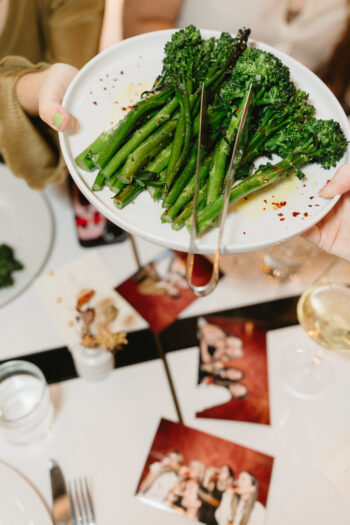 54_Dinner with Friends_Details_Booth_Stock