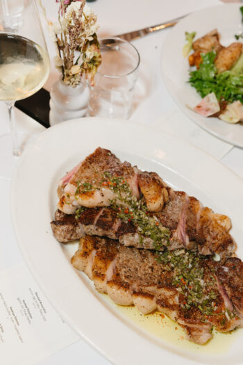 58_Dinner with Friends_Details_Booth_Stock