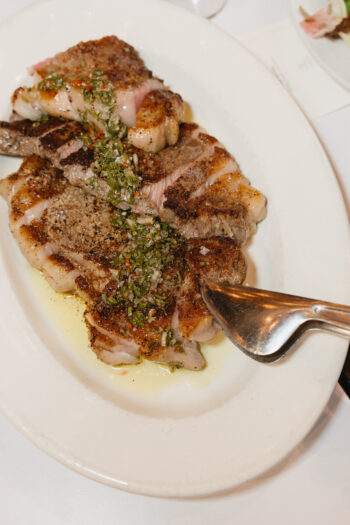 59_Dinner with Friends_Details_Booth_Stock